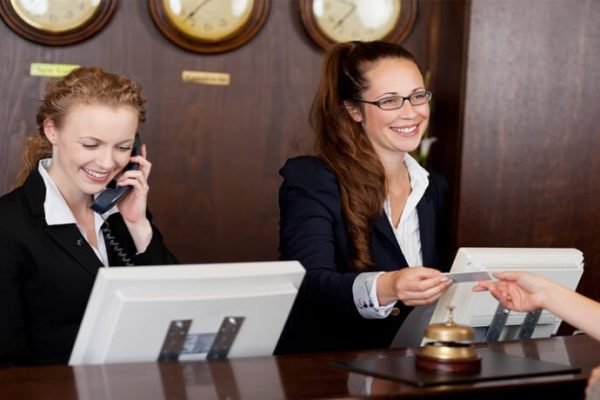 Hotel-Receptionist